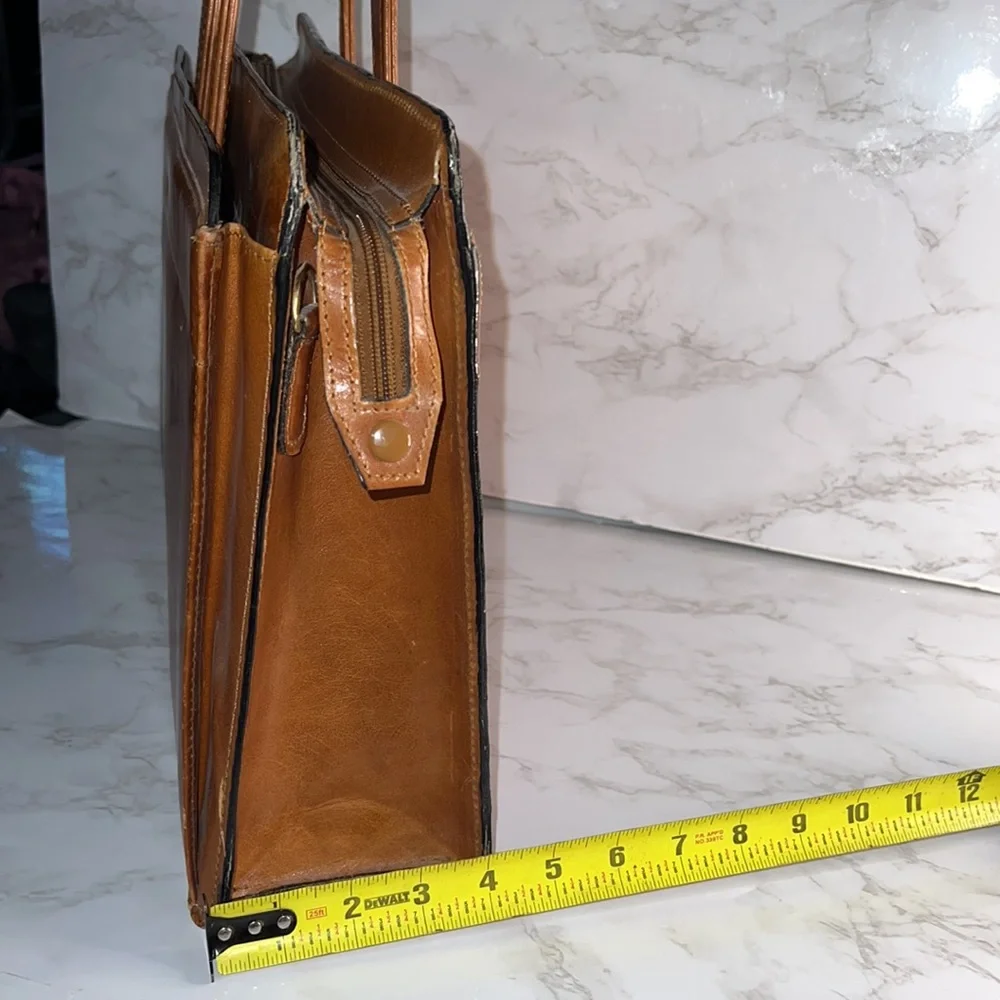 Hey JR Wants This Awesome Leather Briefcase! Very Smart with Slide Down Handels